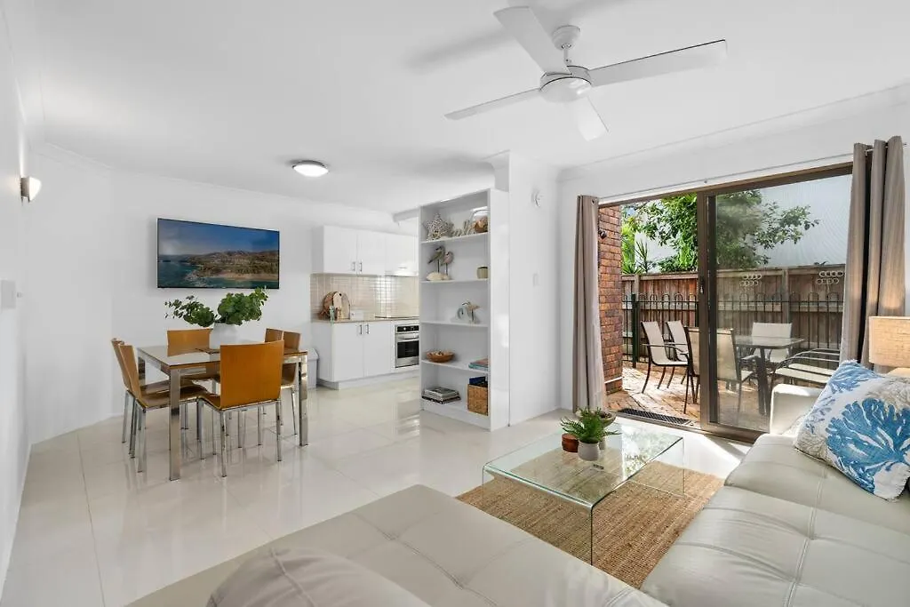 Apartment Tides On Noosa Pde - Across From River Walk To Noosa Main Beach